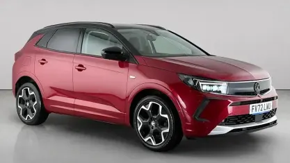 Used Vauxhall Grandland X Ultimate 131 HP (96 kW) 2022 Red SUV