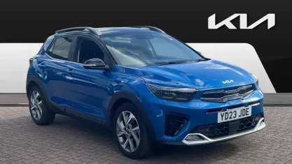 Usado Kia Stonic GT-Line S 120 CV (88 kW) 2023 Azul SUV