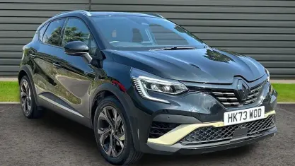 Used Renault Captur Engineered 160 HP (117 kW) 2023 Black SUV