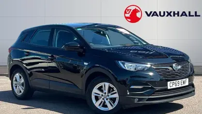 Used Vauxhall Grandland X 131 HP (96 kW) 2019 Black SUV