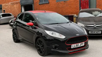 Used Ford Fiesta Zetec 140 HP (102 kW) 2016 Black Hatchback
