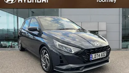 Used Hyundai i20 Advanced 101 HP (74 kW) 2024 Grey Hatchback