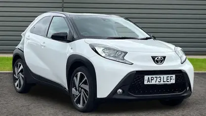 Used Toyota Aygo X 72 HP (52 kW) 2023 White SUV
