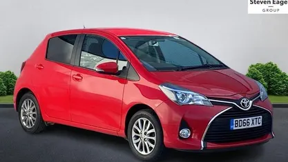 Used Toyota Yaris 99 HP (72 kW) 2016 Hatchback