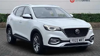 White Used 2022 MG HS Exclusive SUV | £15,850 (Fair price)