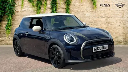Used Mini Cooper Hatch 136 HP (100 kW) 2022 Black Hatchback