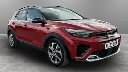 Used Kia Stonic GT-Line S 120 HP (88 kW) 2023 Red SUV