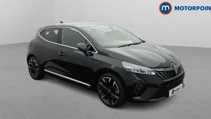 Used Renault Clio Techno 90 HP (66 kW) 2025 Hatchback