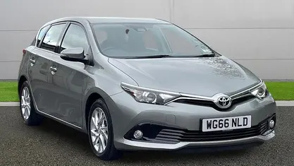 Used Toyota Auris Business Edition 116 HP (85 kW) 2016 Hatchback