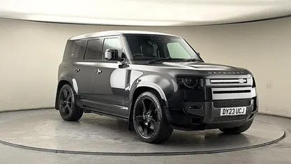 Used Land Rover Defender 525 HP (386 kW) 2023 SUV