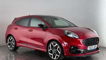 Red Used 2023 Ford Puma ST Hatchback | £17,150 (Good price)