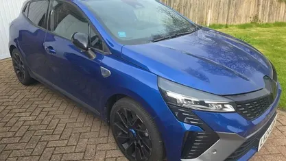 Used Renault Clio V Esprit Alpine 143 HP (105 kW) 2024 Blue Hatchback