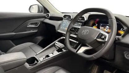 Used MG ZS Trophy 196 HP (144 kW) 2024 Metallic hampstead grey SUV