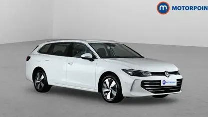 Used VW Passat Life 204 HP (150 kW) 2025 White Estate