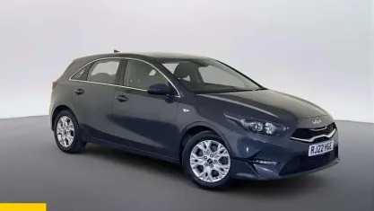 Begagnad Kia Ceed 120 HK (88 kW) 2021 Halvkombi