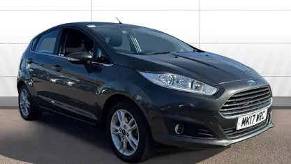 Used Ford Fiesta Zetec 101 HP (74 kW) 2017 Grey Hatchback