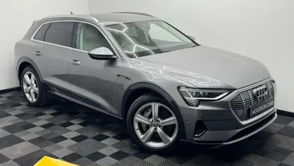 Used Audi e-tron Design 300 kW (408 HP) 2020 SUV
