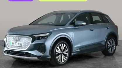 Begagnad Audi Q4 e-tron Sport 125 kW (170 HK) 2022 Blå SUV