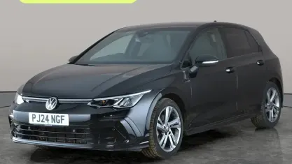 Begagnad VW Golf VIII R-line 150 HK (110 kW) 2023 Svart Halvkombi