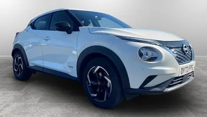 Used Nissan Juke N-Connecta 143 HP (105 kW) 2023 White SUV