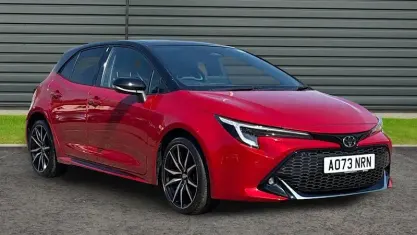 Used Toyota Corolla Sport 140 HP (102 kW) 2023 Red Hatchback