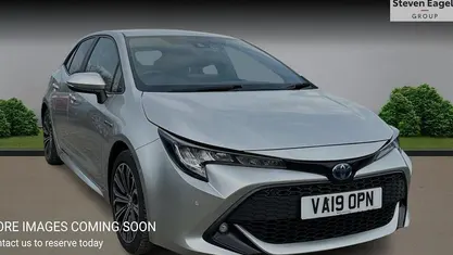 Used Toyota Corolla Design 184 HP (135 kW) 2022 Hatchback