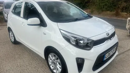 Used Kia Picanto 84 HP (61 kW) 2017 White Hatchback