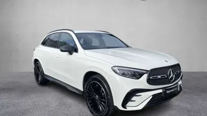 Used Mercedes GLC300 Urban 313 HP (230 kW) 2025 White SUV