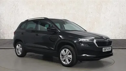 Black Used 2024 Skoda Karoq SE Drive SUV | £22,658 (Fair price)