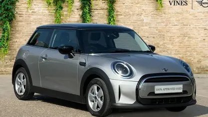 Used Mini Cooper Classic 136 HP (100 kW) 2022 Silver Hatchback