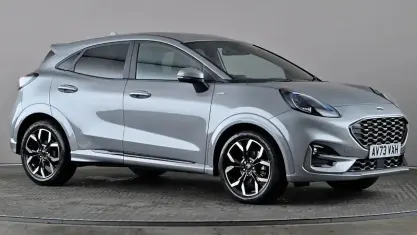 Usado Ford Puma ST-Line X 125 CV (91 kW) 2023 Plateado SUV