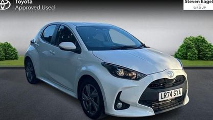 Begagnad Toyota Yaris Hybrid 116 HK (85 kW) 2026 Halvkombi