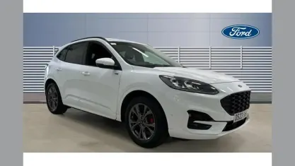 Used Ford Kuga ST-Line 150 HP (110 kW) 2023 White SUV
