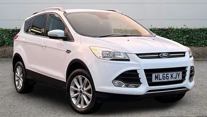 Used Ford Kuga Titanium 182 HP (133 kW) 2016 White SUV