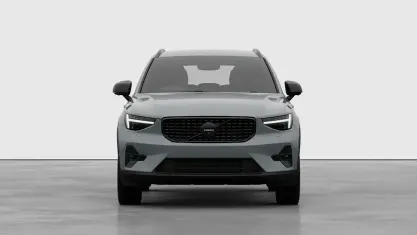 New Volvo XC40 Plus 197 HP (144 kW) 2026 Crystal white SUV