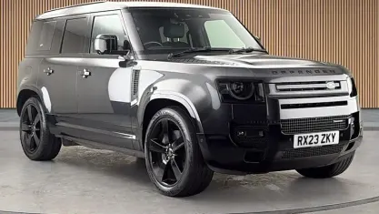 Used Land Rover Defender HSE Dynamic 300 HP (220 kW) 2023 Carpathian grey SUV