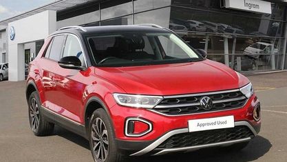 Usado VW T-Roc Style 110 HP (80 kW) 2023 Vermelho SUV