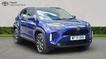 Used Toyota Yaris Hybrid Design 116 HP (85 kW) 2025 Juniper blue Estate