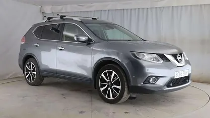 Begagnad Nissan X-Trail Tekna 131 HK (96 kW) 2016 Grå SUV