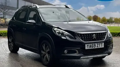 Second-hand Peugeot 2008 Allure Premium 110 CP (80 kW) 2019 Negru SUV