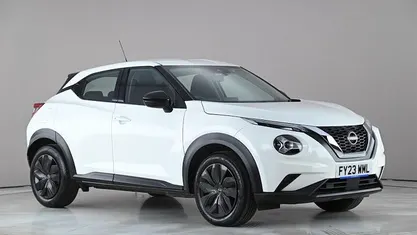 Used Nissan Juke Acenta 114 HP (83 kW) 2023 White SUV