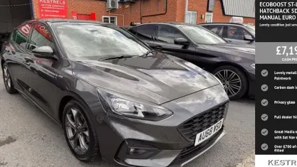 Used Ford Focus ST-Line 125 HP (91 kW) 2018 Grey Hatchback