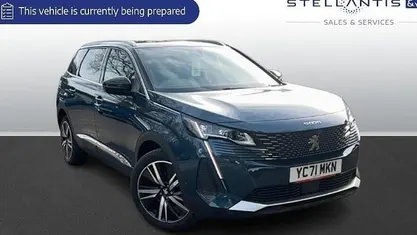 Used Peugeot 5008 Premium 131 HP (96 kW) 2022 SUV