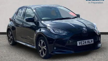 Used Toyota Yaris Hybrid Design 116 HP (85 kW) 2024 Black Hatchback