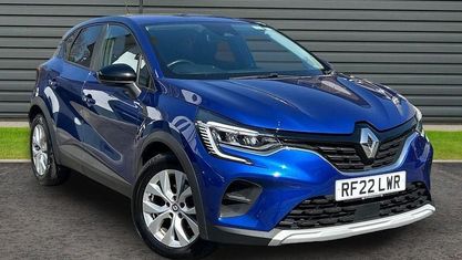 Begagnad Renault Captur Iconic 140 HK (102 kW) 2022 SUV