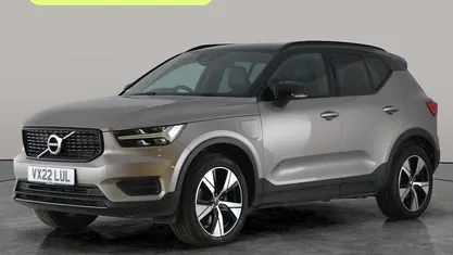 Used Volvo XC40 R-Design 211 HP (155 kW) 2021 SUV