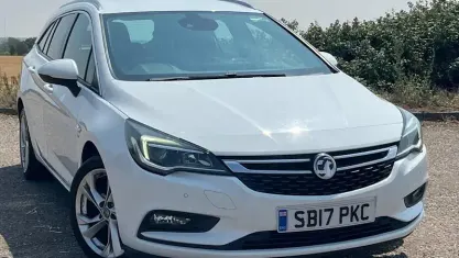 Used Vauxhall Astra SRi 136 HP (100 kW) 2019 Estate