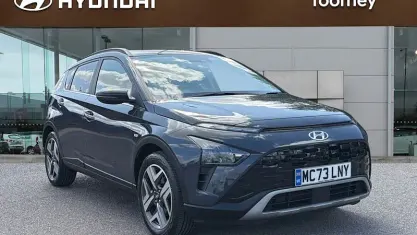 Used Hyundai Bayon Premium 101 HP (74 kW) 2024 Grey SUV
