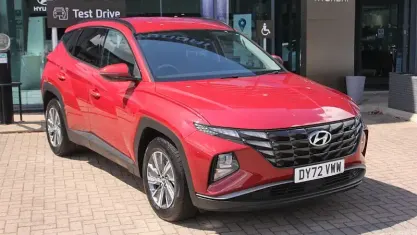 Used Hyundai Tucson SE 150 HP (110 kW) 2022 Red SUV