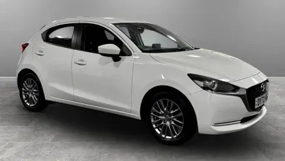 Used Mazda 2 Inclusive 90 HP (66 kW) 2022 White Hatchback